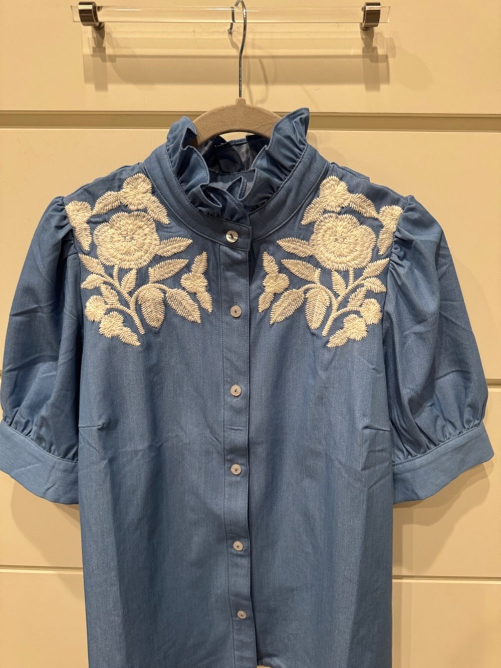 Embroidered Blue Ruffle Collar Blouse never born perfect condition - Picture 3 of 4